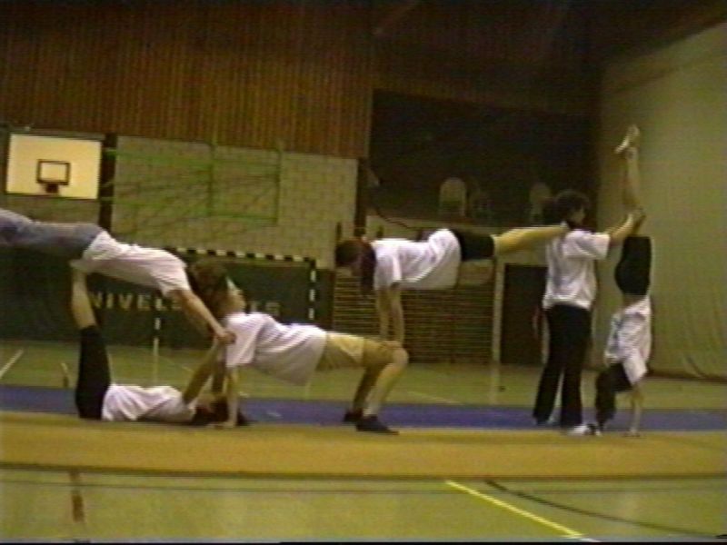 acr2005-1_1_1.jpg