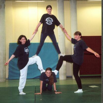 04acro9.jpg